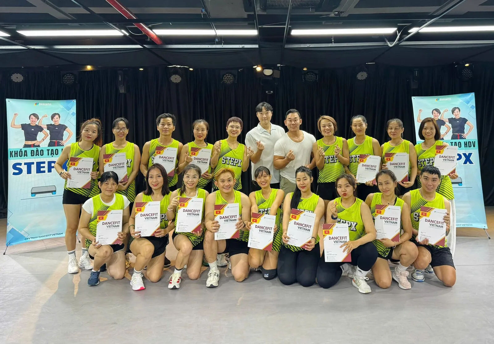 Học viên khoá đào tạo DanceFIT