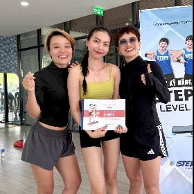 Phạm  Thị Lệ